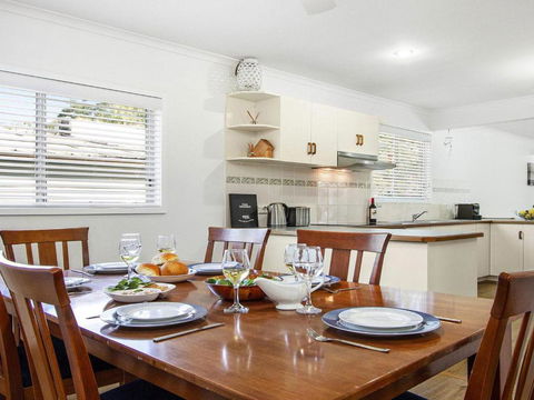 Whispering Waves Relaxing Beach House - Perisher Accommodation 3
