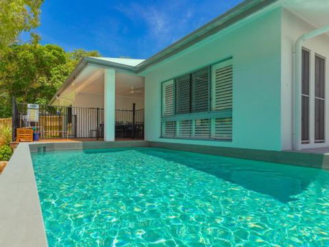 CANOPY HOUSE At PALM COVE - Perisher Accommodation 0