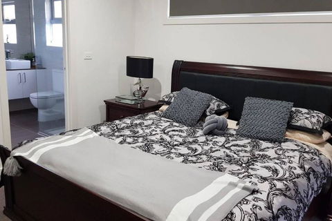 CHELSEA Family Home Close To Beach & Shops - Perisher Accommodation 2