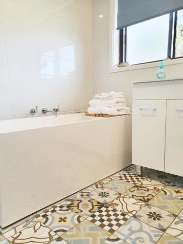 Marazul BEST DEAL Stone Bathtub WIFI Functional - Perisher Accommodation 0