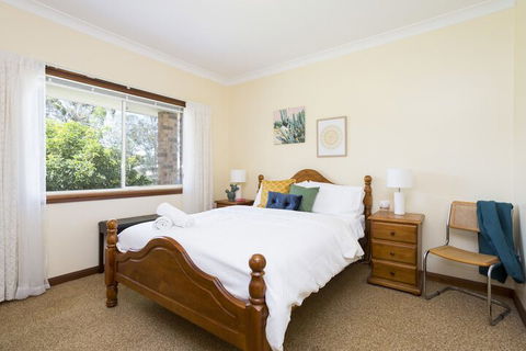 South Coast Getaway House Sleeping 8 Guests - Perisher Accommodation 4