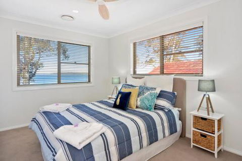 Adrift Retreat St. Georges Basin Waterfront Home - Perisher Accommodation 3