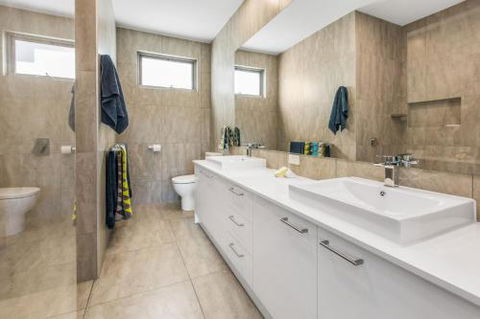 CASABLANCA DROMANA - Perisher Accommodation 6