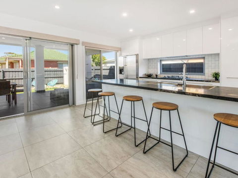 CASABLANCA DROMANA - Perisher Accommodation 4