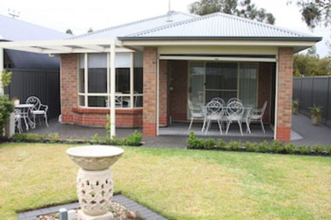 C And C Tanunda - Perisher Accommodation 0