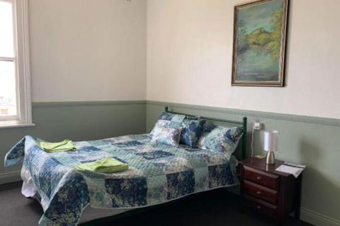 Kellys Top Pub - Perisher Accommodation 0