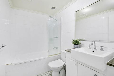 HOLT1 Crows Nest Holtermann Street - Perisher Accommodation 1