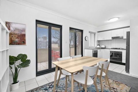 HOLT1 Crows Nest Holtermann Street - Perisher Accommodation 3