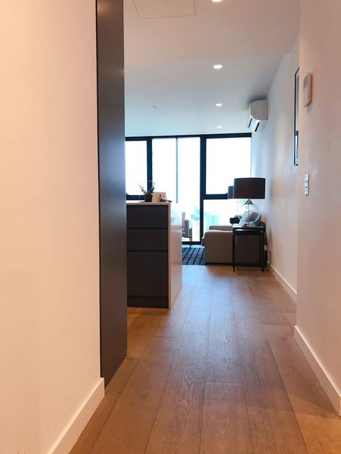 CBD Amazing View 2 Bedrooms Apartments - Perisher Accommodation 3