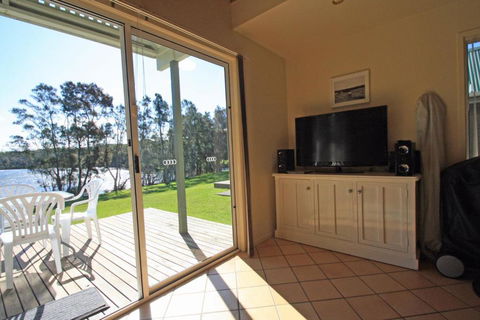 Sea Shell Chalet At Berrara Chalet - Perisher Accommodation 1