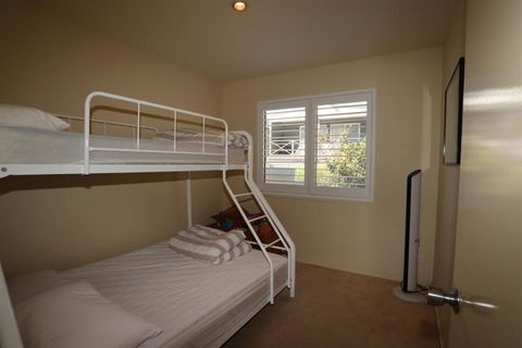 Sea Shell Chalet At Berrara Chalet - Perisher Accommodation 6