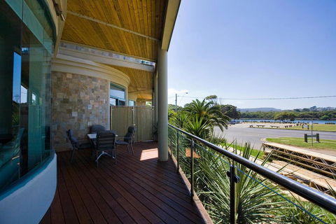 Exclusive Anglesea River Beach Apartment - Perisher Accommodation 4