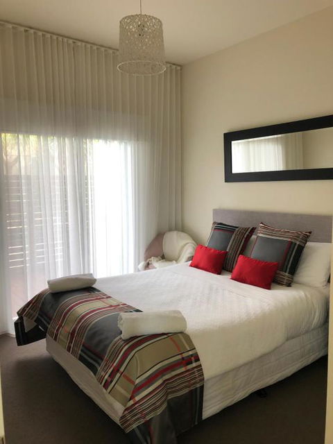 Exclusive Anglesea River Beach Apartment - Perisher Accommodation 3