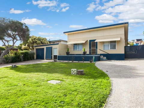 OCEAN SOUNDS Anglesea - Perisher Accommodation 1