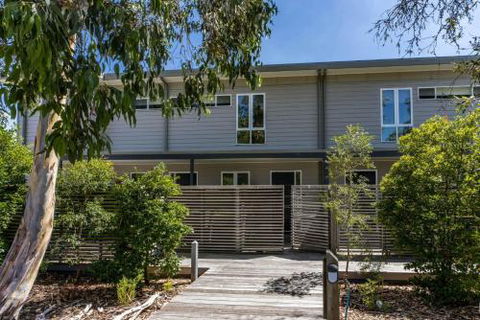 COASTAL SOUL VILLA At BROADBEACH - Perisher Accommodation 1