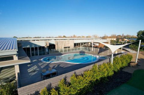 COASTAL SOUL VILLA At BROADBEACH - Perisher Accommodation 2