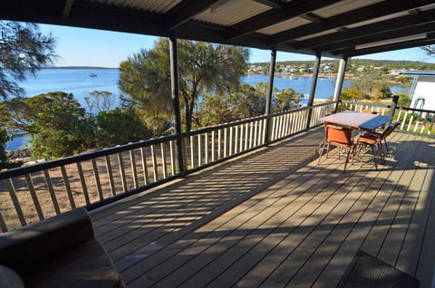 CDC 625 Beach House Incl.rear 2BR Studio - Perisher Accommodation 4