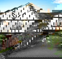 Elizabethan Lodge - Perisher Accommodation