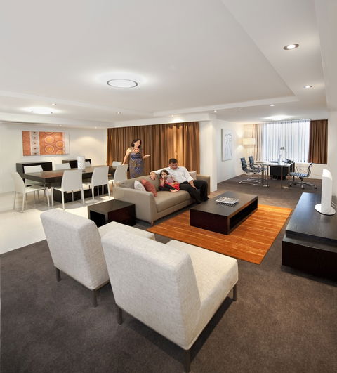 CBD Luxury Accommodation - Perisher Accommodation 6