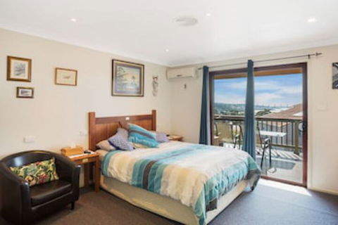 Anchors Aweigh Narooma - Perisher Accommodation 0