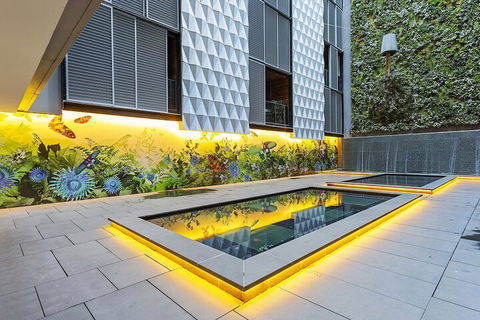 LAURENT Views Of MCG & Yarra River + Fed Square - Perisher Accommodation 1