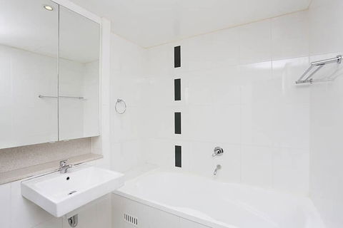 B08-darling Harbour Studio - Perisher Accommodation 4