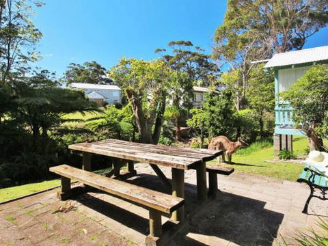 Cottage 3 Hyams Beach Seaside Cottages - Perisher Accommodation 1