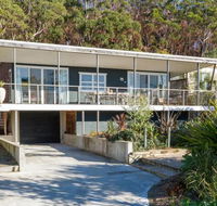 Palmwood at Hyams Beach 4pm Check Out Sundays - Perisher Accommodation