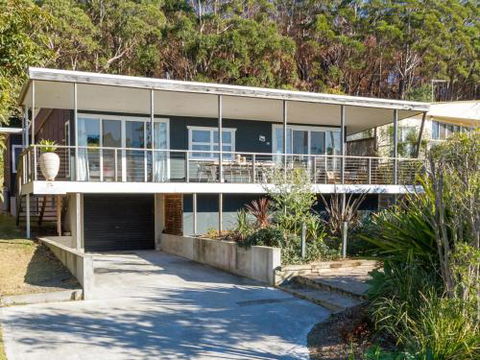Palmwood At Hyams Beach 4pm Check Out Sundays - Perisher Accommodation 0