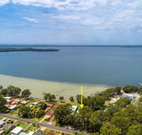 Four Loralyn on the water St. Georges Basin 4pm Check Out Sundays - Perisher Accommodation