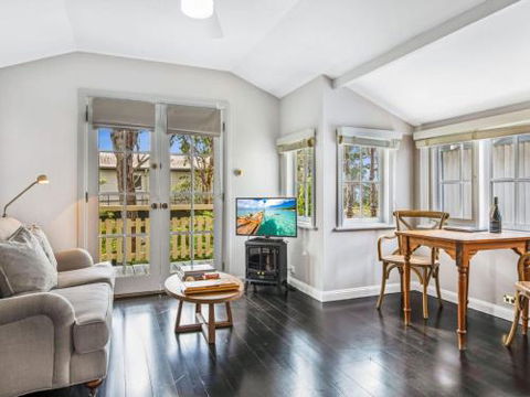 Cottage 4 Hyams Beach Seaside Cottages - Perisher Accommodation 4