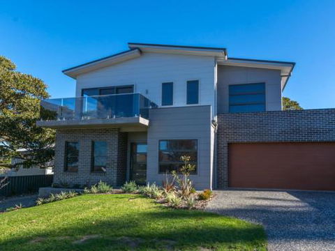 COASTLINE Boat Harbour Gerringong 4pm Check Out Sundays - Perisher Accommodation 6