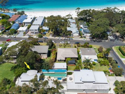 Beachdaze At Hyams 4pm Check Out Sundays - Perisher Accommodation 5