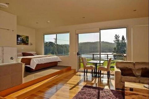 The Mussel Boys - Perisher Accommodation 6