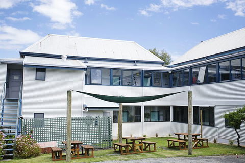 Albany Bayview Lodge YHA - Perisher Accommodation 2