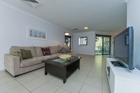 Yallingup Beach Resort - Perisher Accommodation 1