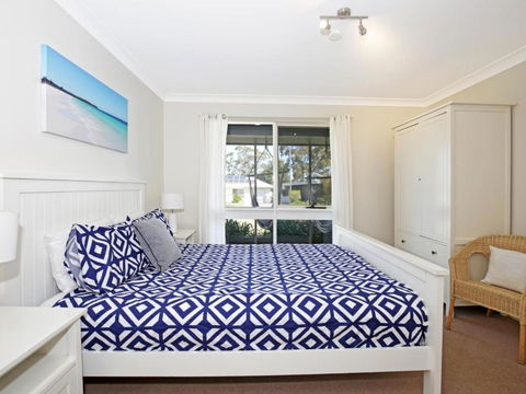 Hayes Beach House Jervis Bay Pet Friendly Award Winner Fireplace - Perisher Accommodation 5