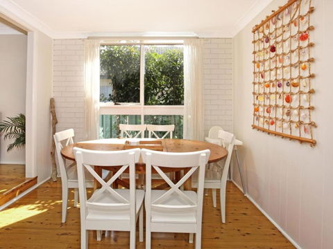 Hayes Beach House Jervis Bay Pet Friendly Award Winner Fireplace - Perisher Accommodation 2