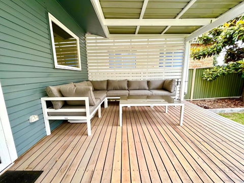 Hayes Beach House Jervis Bay Pet Friendly Award Winner Fireplace - Perisher Accommodation 4