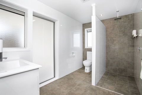 Lakeside Cabins & Holiday Village - Perisher Accommodation 6