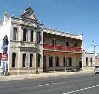 Mitchell River Tavern - Perisher Accommodation