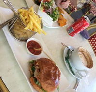 Supreme Bar and Restaurant - Perisher Accommodation