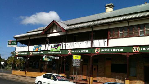 Australian Hotel Restaurant - Perisher Accommodation 0