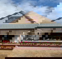 Elliott's Bakery  Cafe - Perisher Accommodation