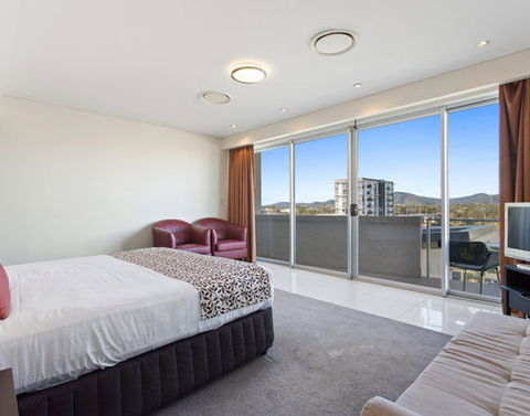 CBD Executive Apartments - Perisher Accommodation 4