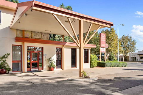 Econo Lodge Griffith Motor Inn - Perisher Accommodation 1