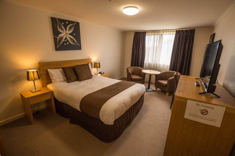 Bairnsdale International - Perisher Accommodation 5