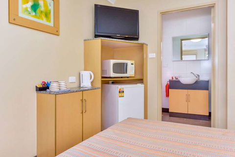 Econo Lodge Karratha - Perisher Accommodation 11