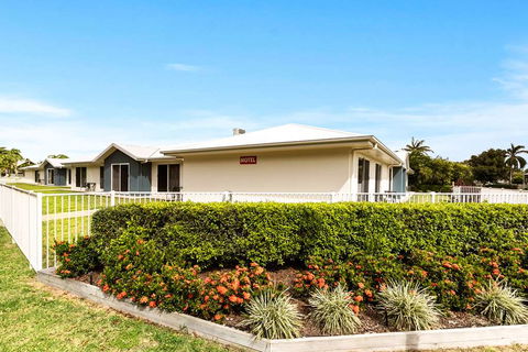 Econo Lodge Beachside - Perisher Accommodation 1
