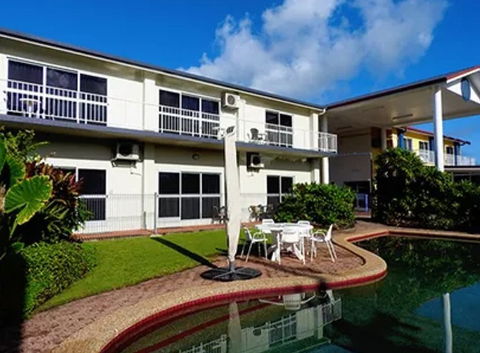 Barrier Reef Motel - Perisher Accommodation 0